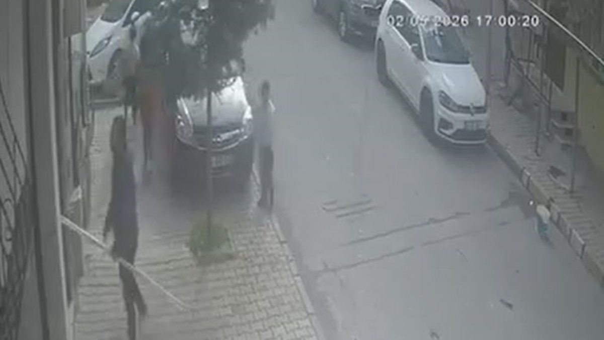 İstanbul'da çocuklara saldırdı
