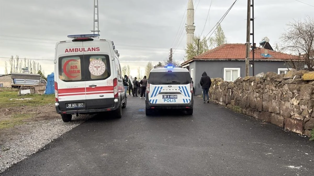 Kayseri'de akrabalar arasında bıçaklı kavga: 3 yaralı