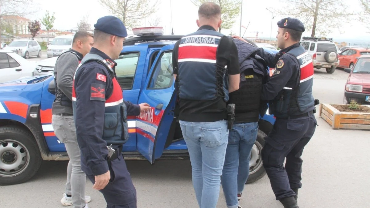 Konya'da kaçan cinayet şüphelilerini JASAT yakaladı