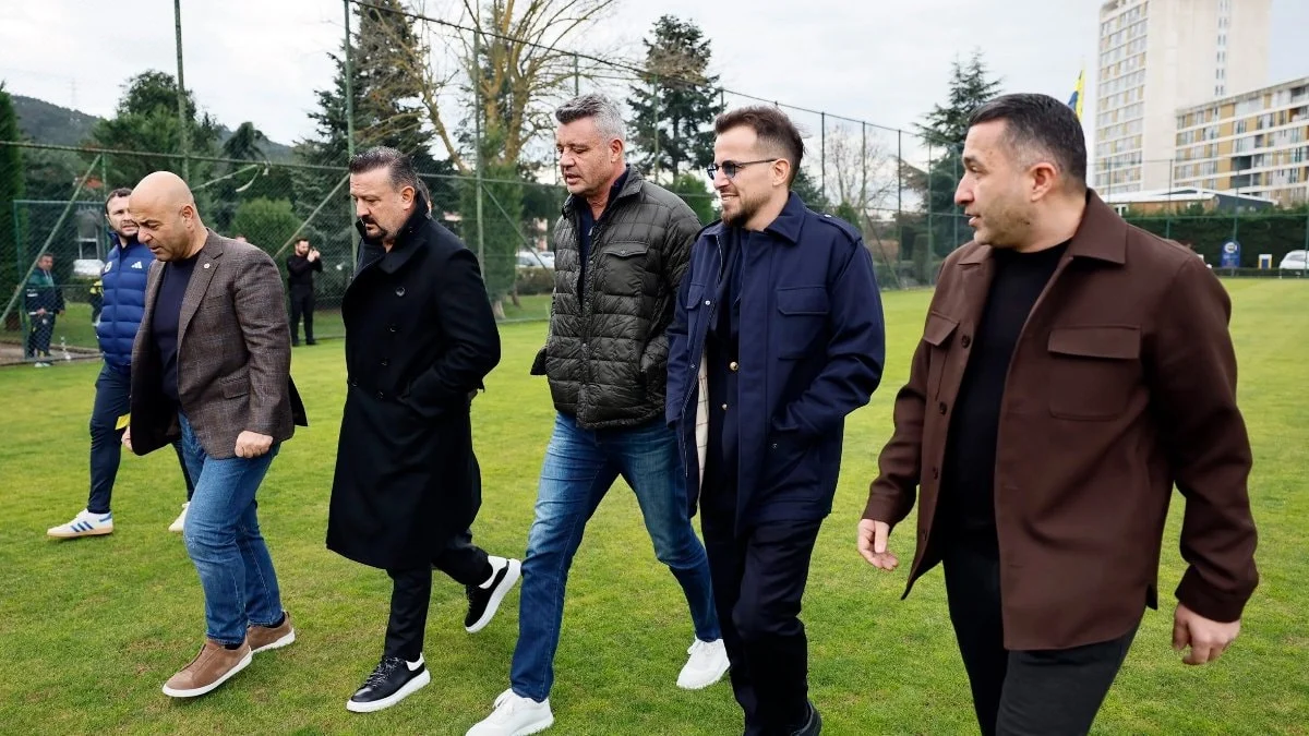 Fenerbahçe yönetiminden derbi hamlesi: Olağanüstü toplantı kararı...
