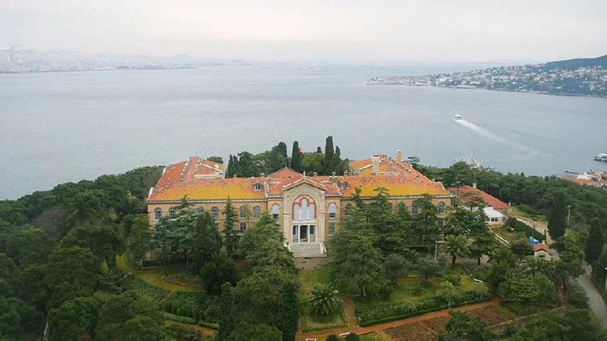 Bartholomeos Heybeliada Ruhban Okulu'nun 55 yıl sonra açılacağını duyurdu