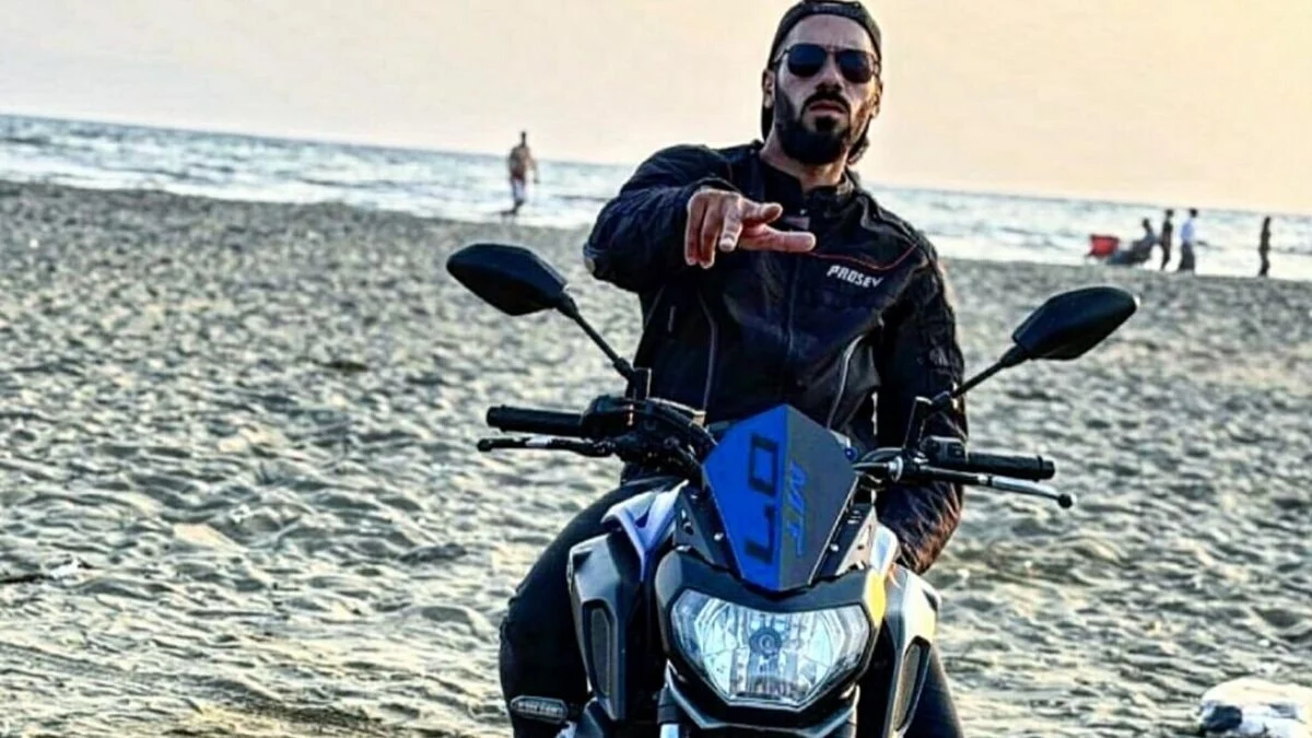 İzmir'de motosiklet sürücüsü feci şekilde can verdi