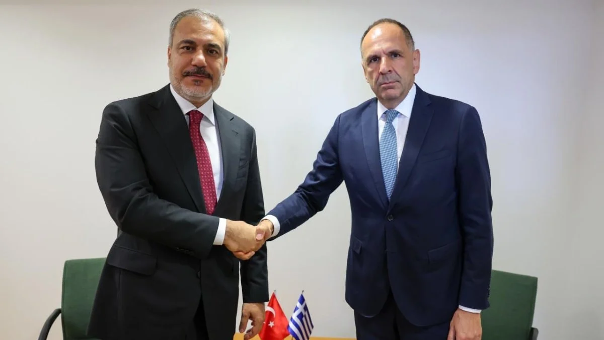Hakan Fidan, Yunan mevkidaşı ile Sumud Filosu'nu görüştü