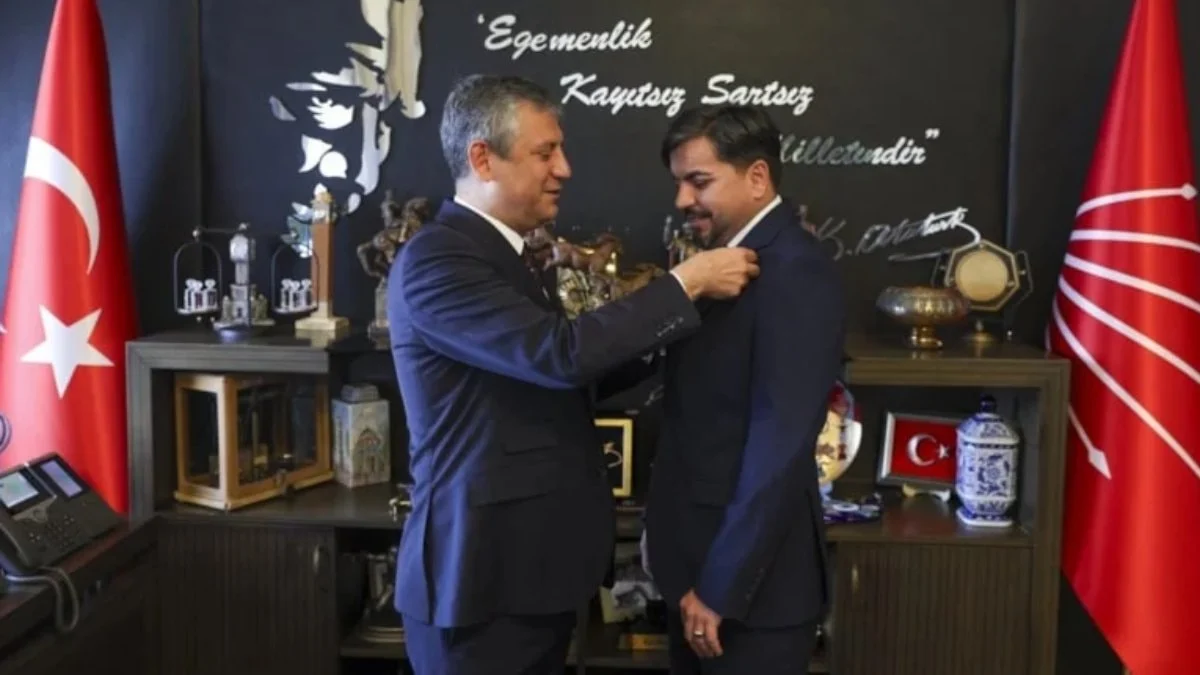 CHP, Arif Kocabıyık'ın üyeliğini askıya aldı